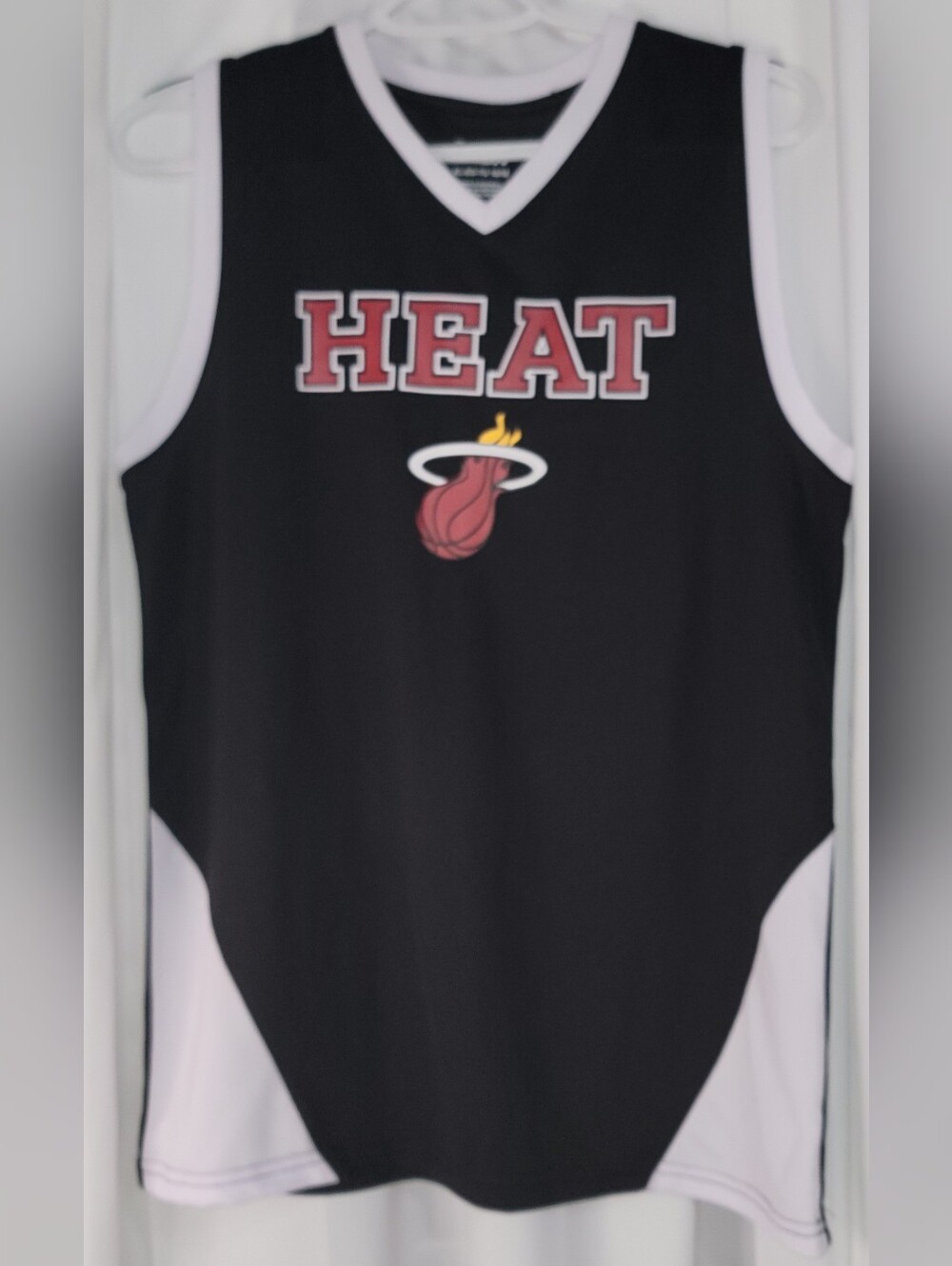 NBA Miami Heat Youth XL (16/18) Black Basketball Jersey White Red